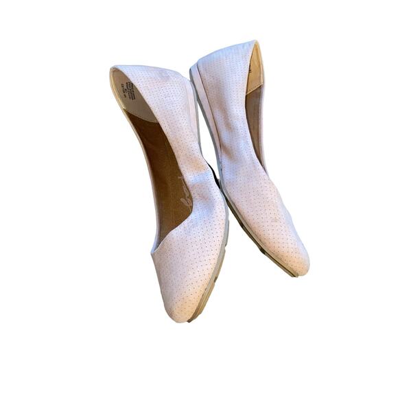 American Rag Aellie Perforated Fabric Ballet Flat slip on shoes pink size 11 - Picture 3 of 9